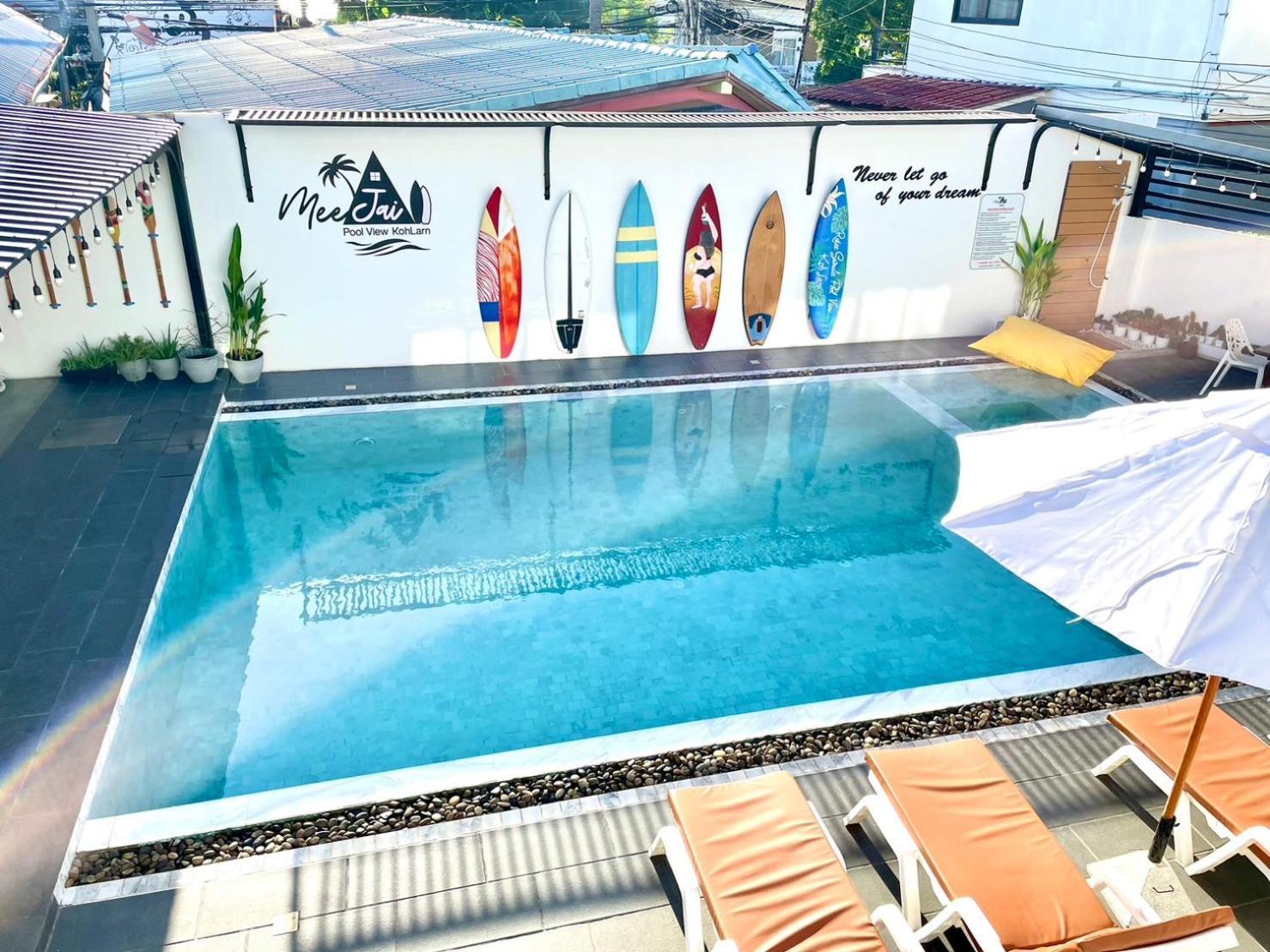 มีใจ พูลวิว เกาะล้าน Meejai Pool View Kohlarn Otel Dış mekan fotoğraf
